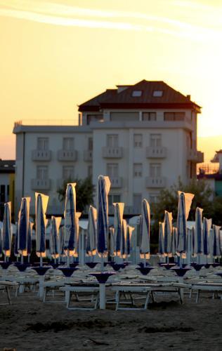 Hotel Delfino 3*