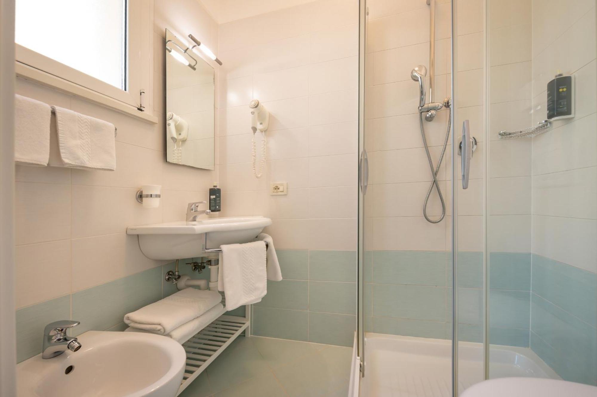 Hotel Delfino 3*